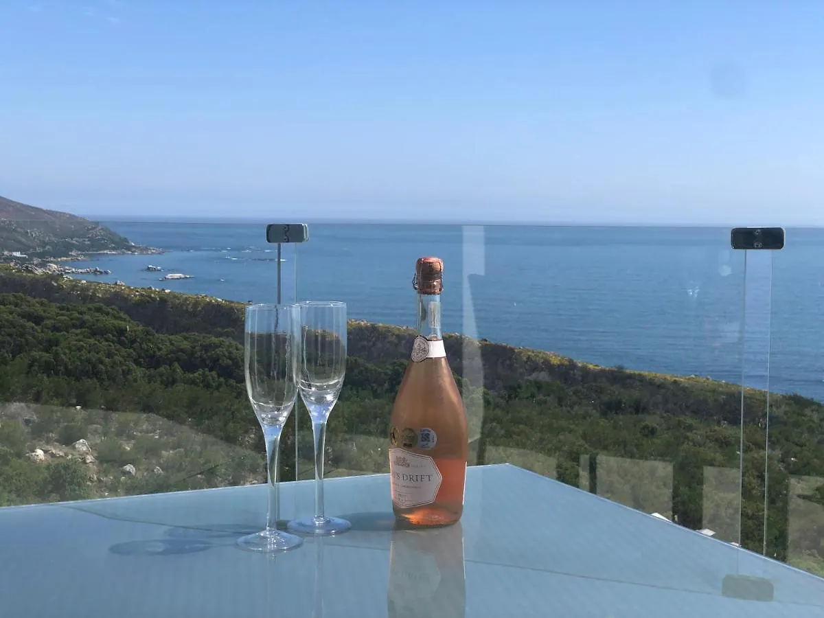 Camps Bay Blue Self-Catering Studios Città del Capo Appartamento