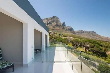 Apartment Camps Bay Blue Self-Catering Studios Cape Town