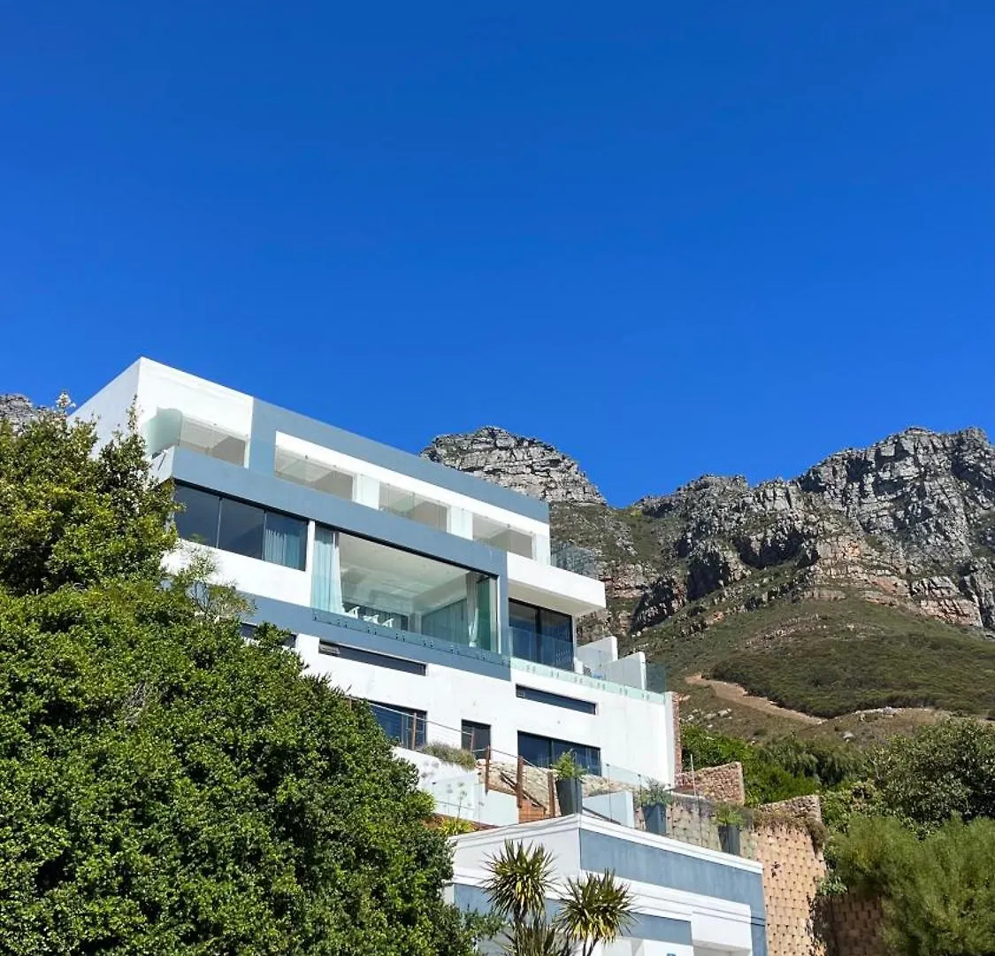 Camps Bay Blue Self-Catering Studios Cape Town 0*,  South Africa