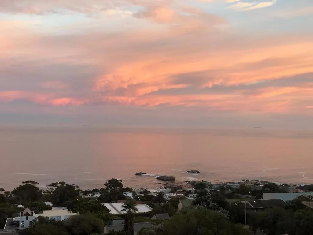 Daire Camps Bay Blue Self-Catering Studios Cape Town