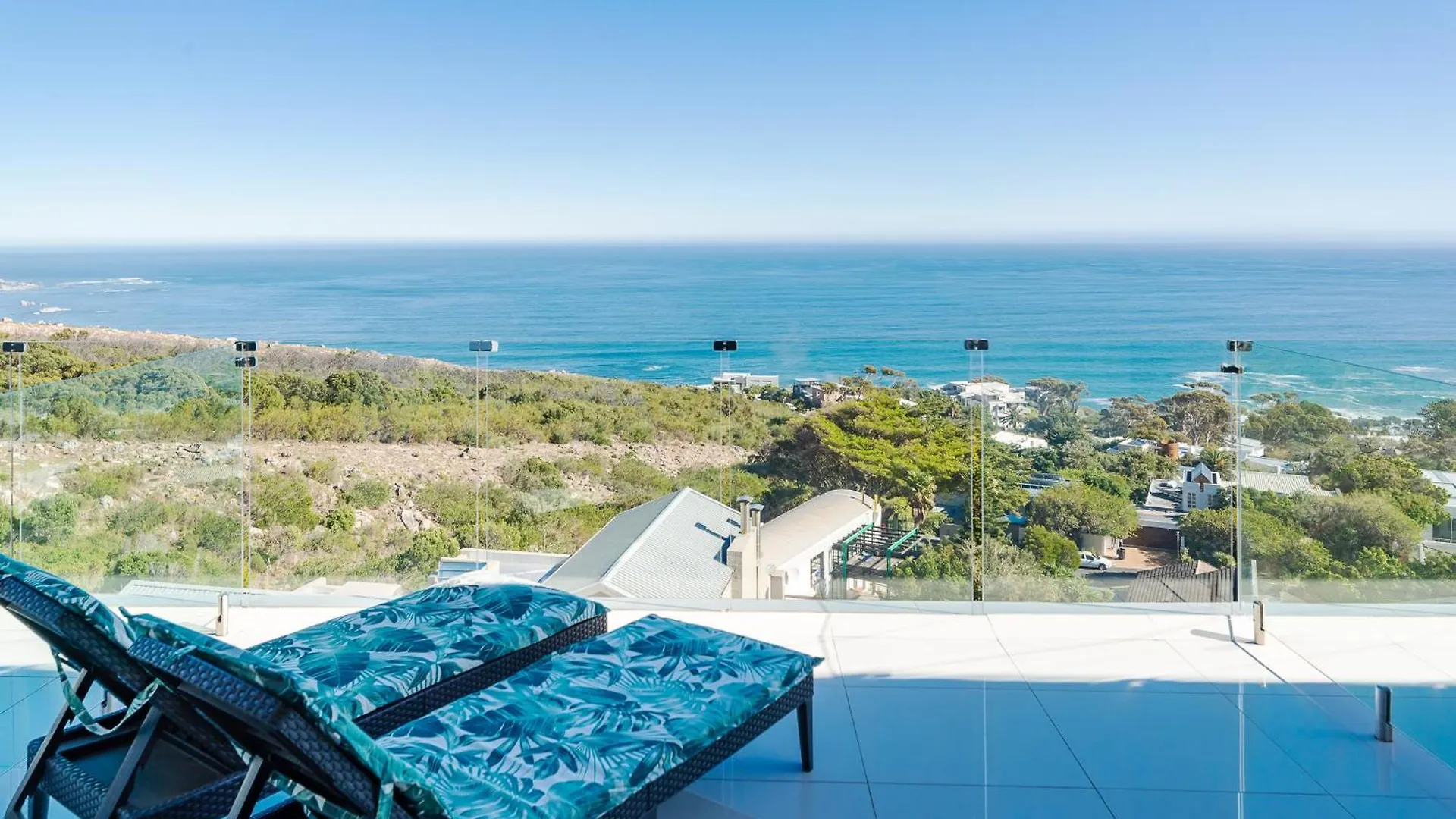Daire Camps Bay Blue Self-Catering Studios Cape Town