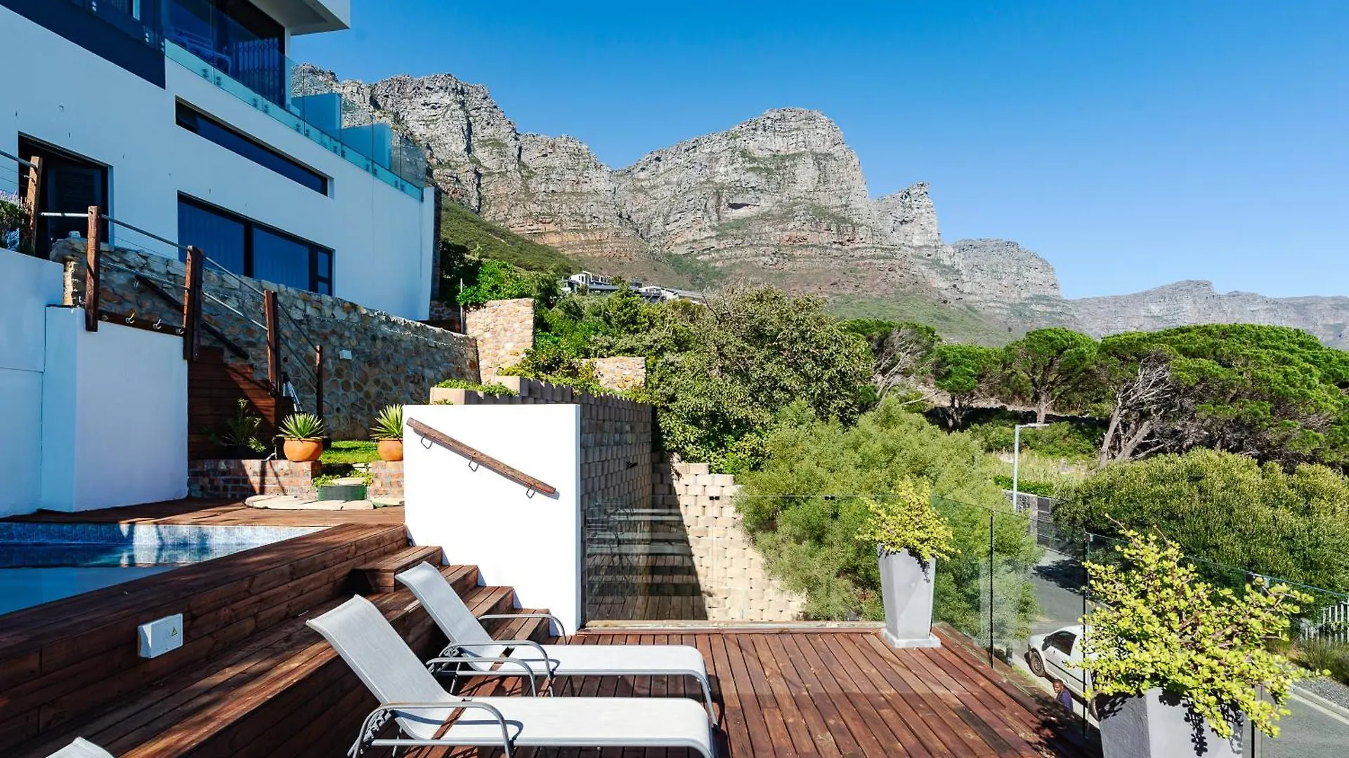 Daire Camps Bay Blue Self-Catering Studios Cape Town